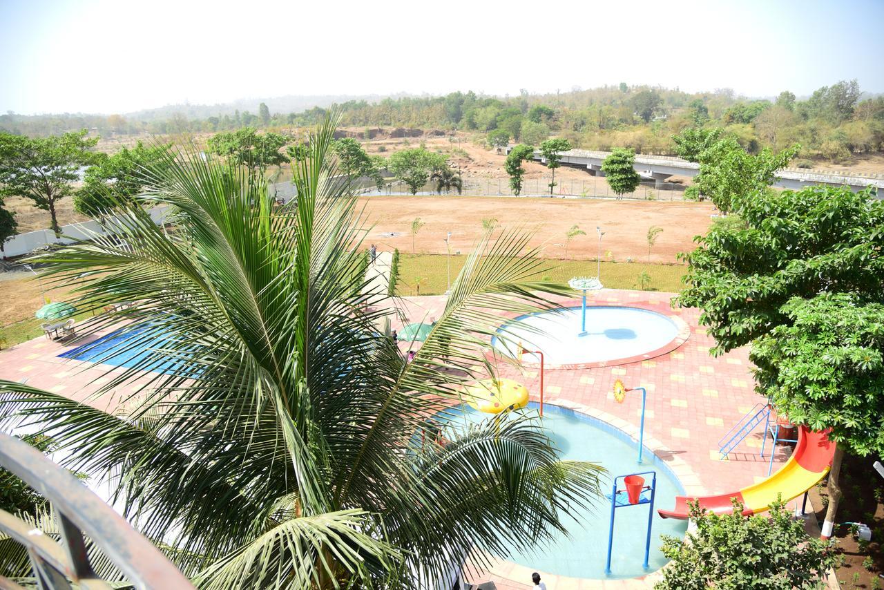 River Touch Resort Silvassa Exteriör bild